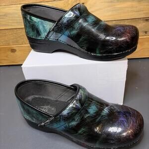 Dansko Clogs Women 42 (10.5-11 US)Green Feather Stroke Comfort Colorful Nursing